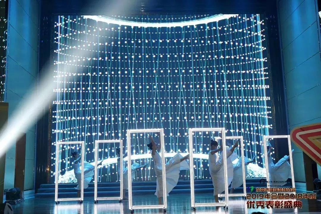 東莞建筑裝飾協(xié)會(huì)開場(chǎng)表演